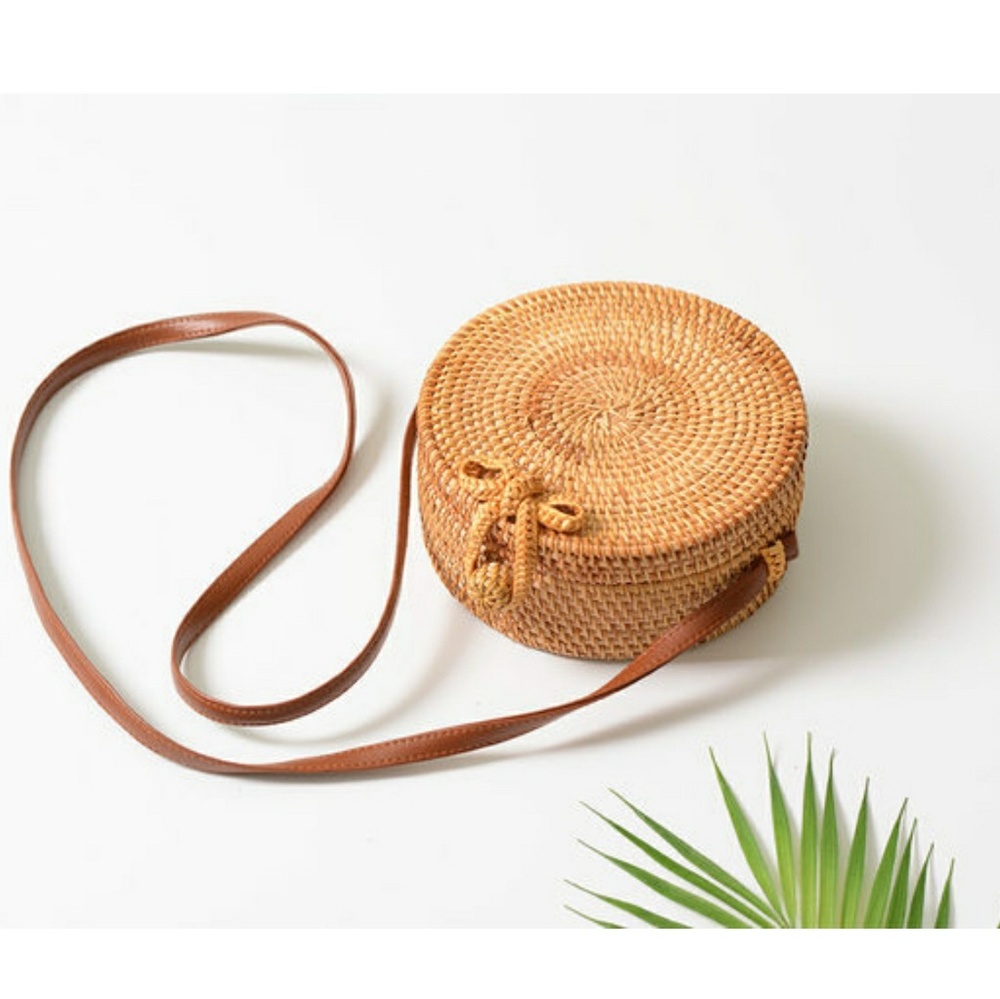 Rattan Round Straw Bag - Picture 7 of 8